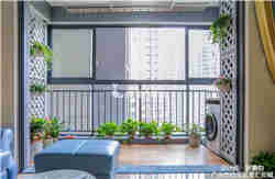 客厅阳台打通一体设计_封闭式6平方阳台设计改造_懒猫木阳台